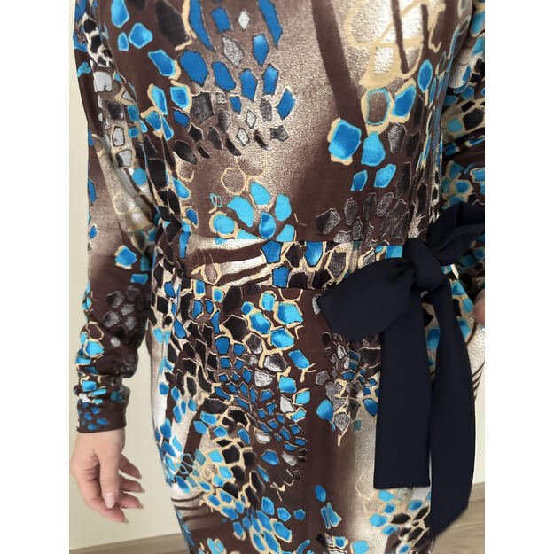 Išskirtinio dizaino suknelė 3