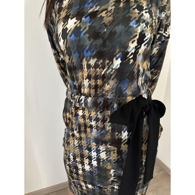 Išskirtinio dizaino suknelė 2