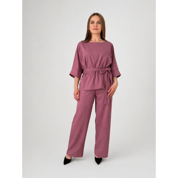 Dulkėtos rožės kostiumėlis